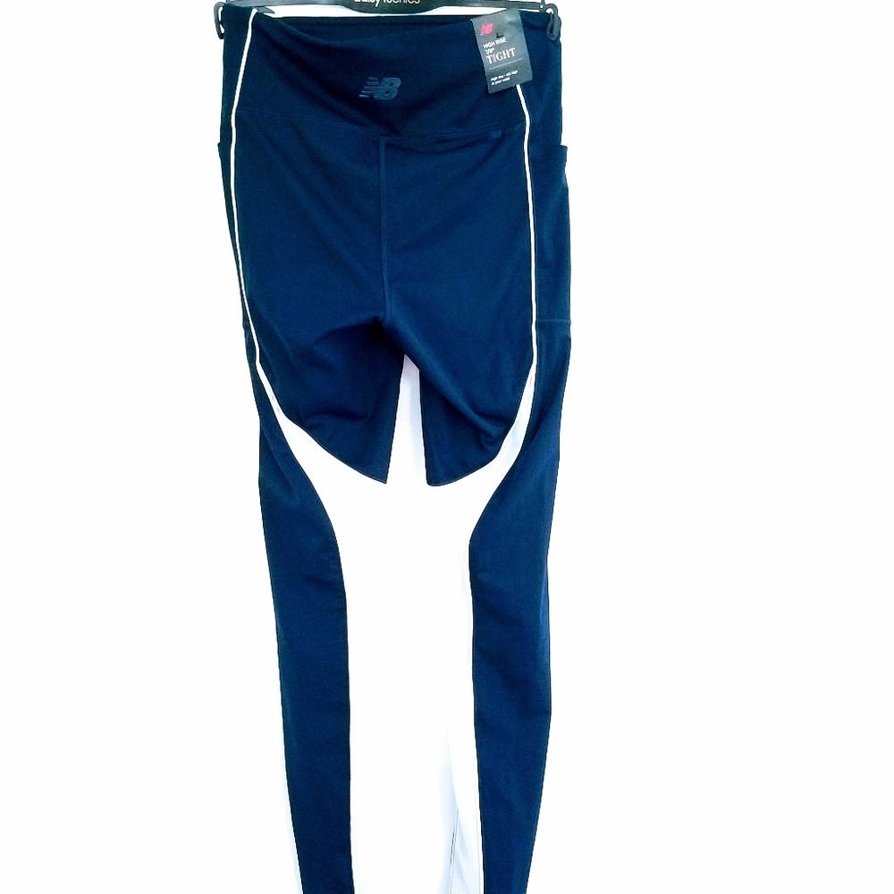 NEW BALANCE NWT HIGH RISE 7/8TH TIGHT BLUE AND WHITE WOMENS SIZE SMALL L…